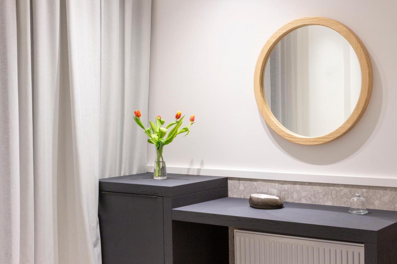 11Suites Aigio Bagian luar foto