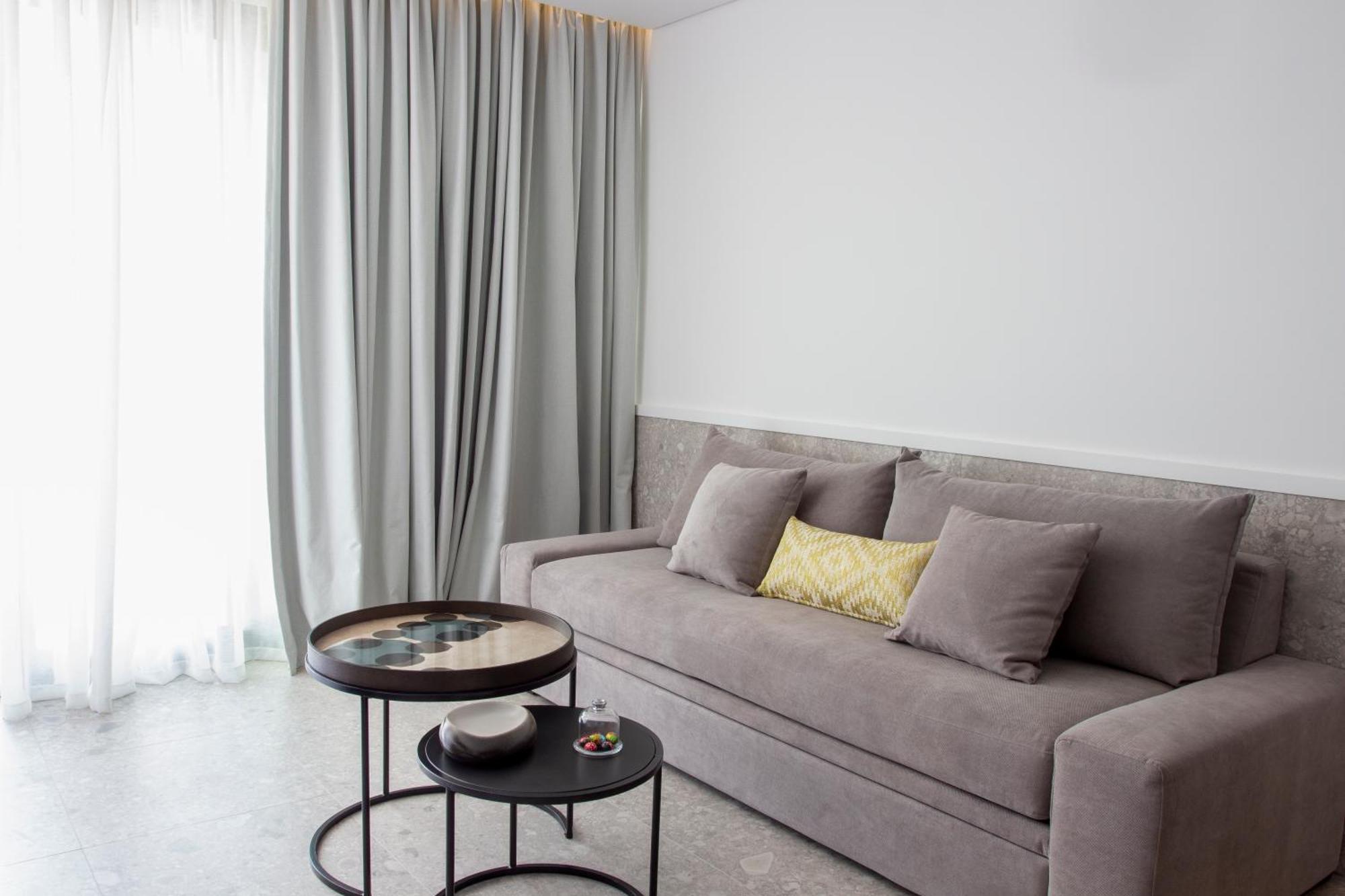 11Suites Aigio Ruang foto