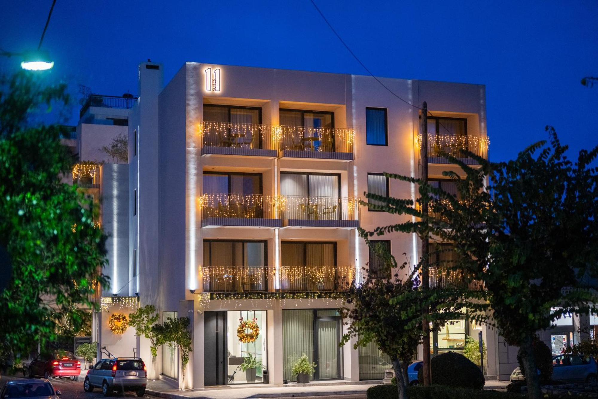 11Suites Aigio Bagian luar foto