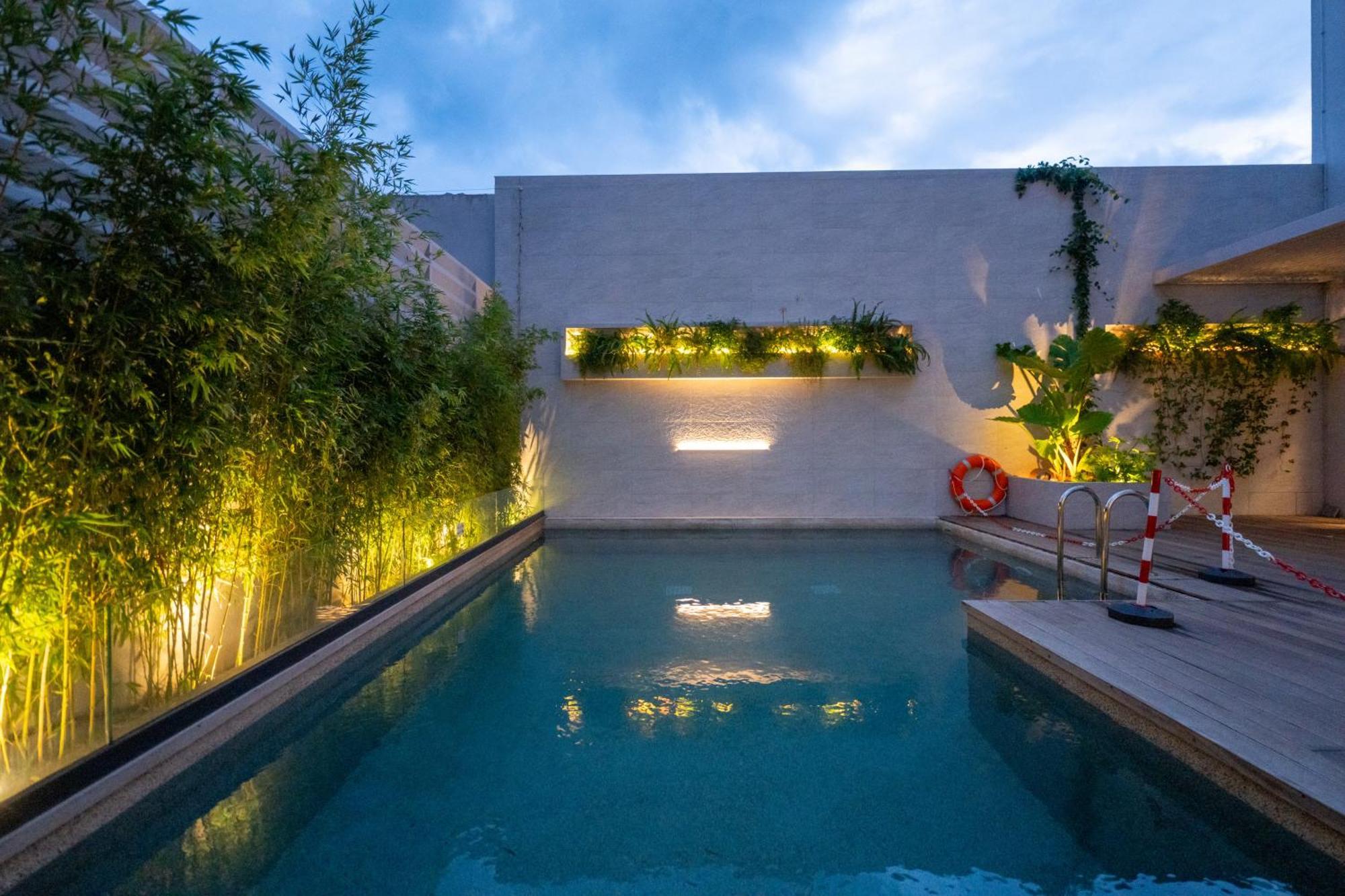 11Suites Aigio Bagian luar foto